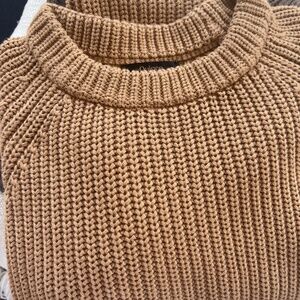 Bundle of 2 Quince 100% Organic Cotton Sweaters – Size S (Camel & Brown)